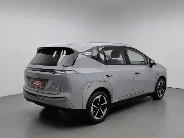 GAC Aion Y — Фото автомобиля 2