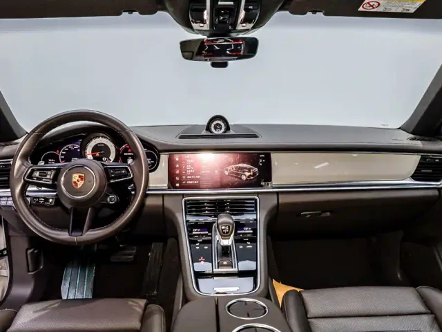 Porsche Panamera — Фото автомобиля 16