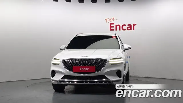 Genesis GV70 2.5T Бензин 2WD — Фото автомобиля 3