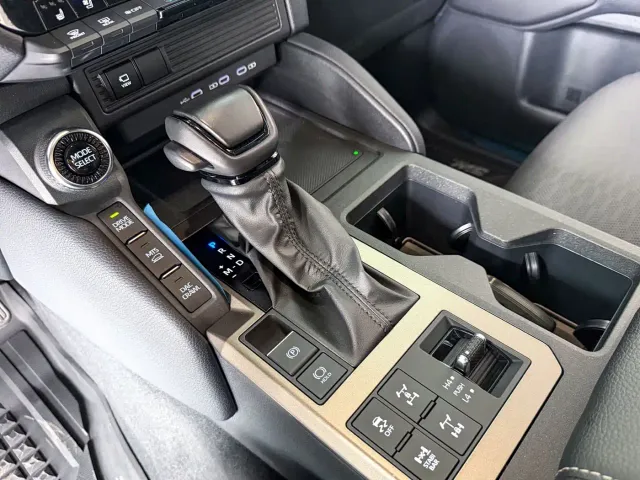 Toyota Prado — Фото автомобиля 13