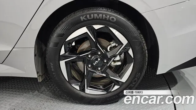 Kia K5 Новый K5 3 поколение 2.0 LPi(Для проката) — Фото автомобиля 21