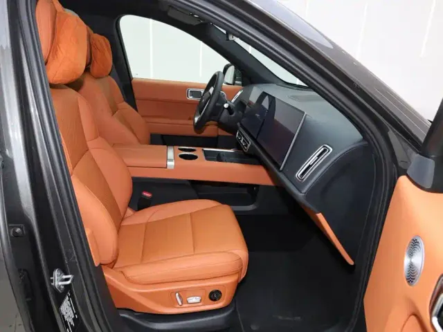 Li Auto L6 — Фото автомобиля 20