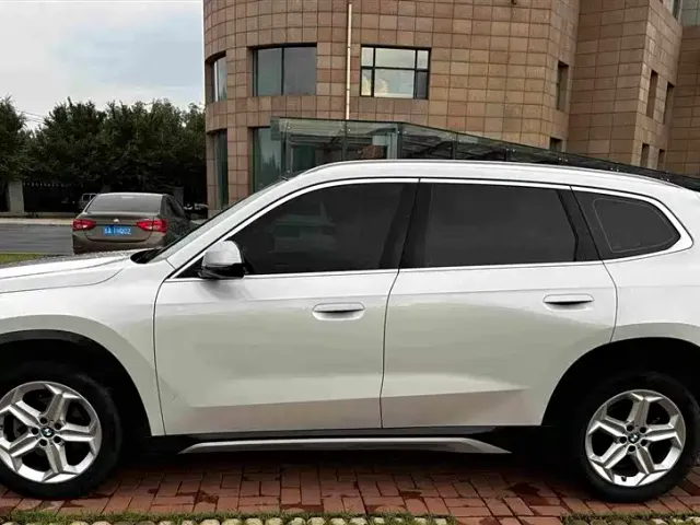 BMW X1 — Фото автомобиля 4