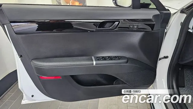 Hyundai Grandeur Grandeur (GN7) 3.5 LPG 2WD (Такси) — Фото автомобиля 24