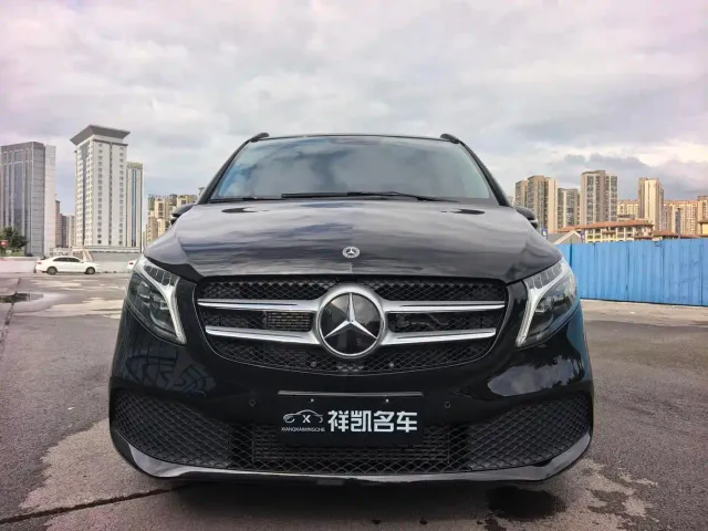 Mercedes-Benz V-Class — Фото автомобиля 2