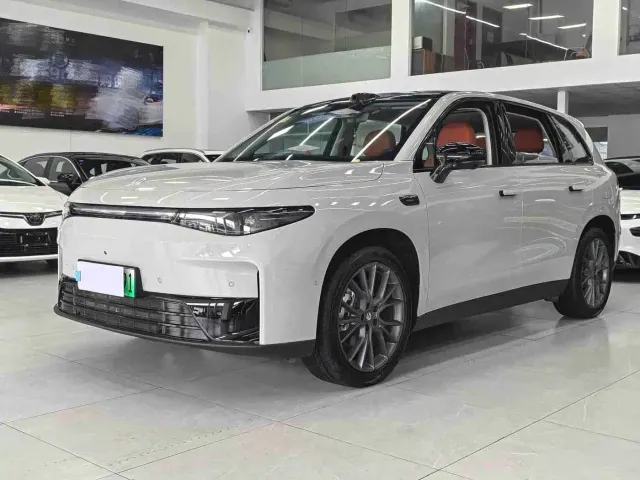 Фотография автомобиля — Leapmotor C10