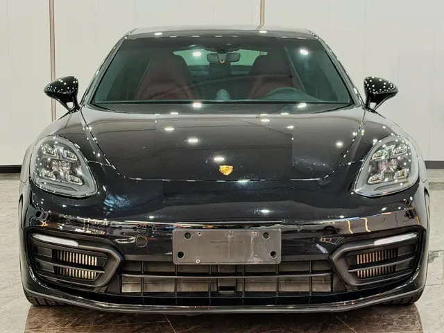 Porsche Panamera — Фото автомобиля 2