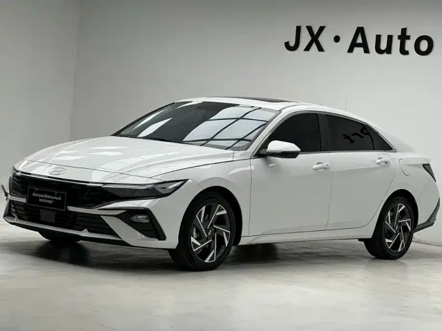 Фотография автомобиля — Hyundai Elantra