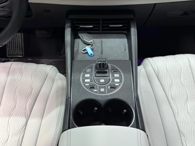 BYD Seal 06 — Фото автомобиля 17