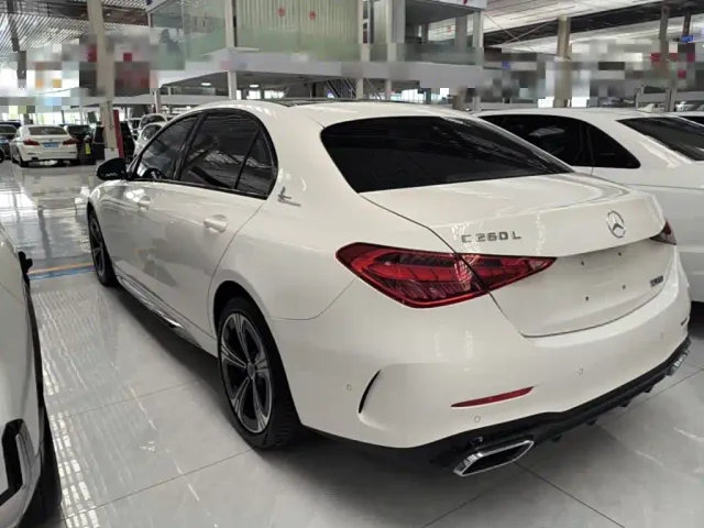 Mercedes-Benz C-Class — Фото автомобиля 4