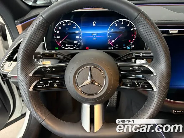 Mercedes-Benz E-Class — Фото автомобиля 14