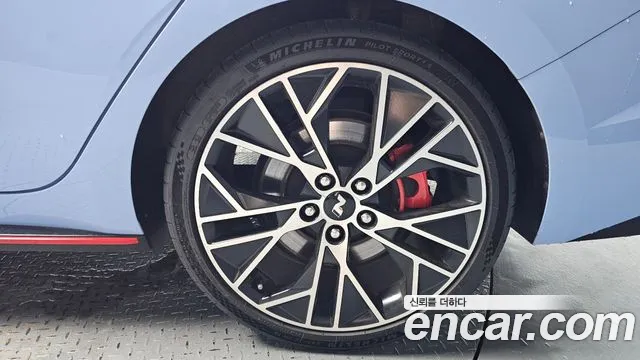 Hyundai AVANTE — Фото автомобиля 21