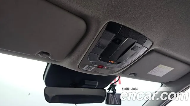 Kia Niro — Фото автомобиля 26