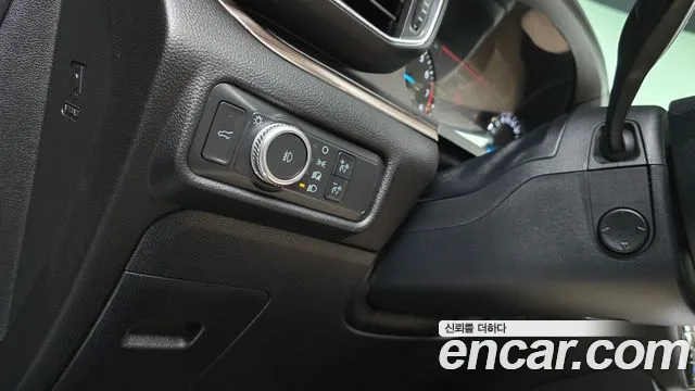 Ford Explorer — Фото автомобиля 16