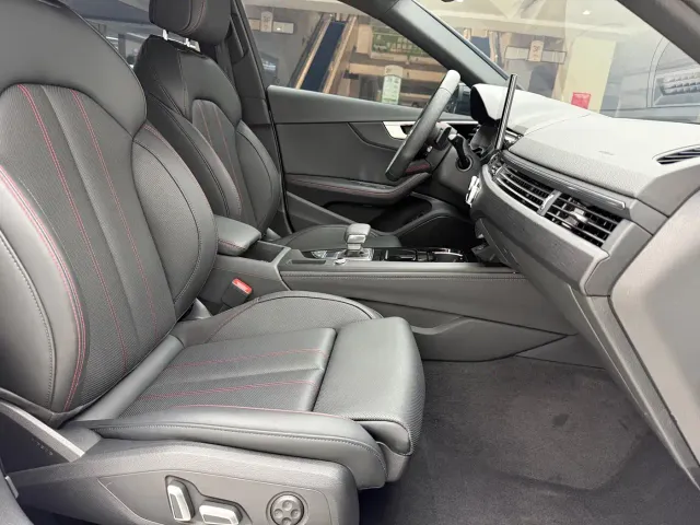 Audi A4L — Фото автомобиля 18