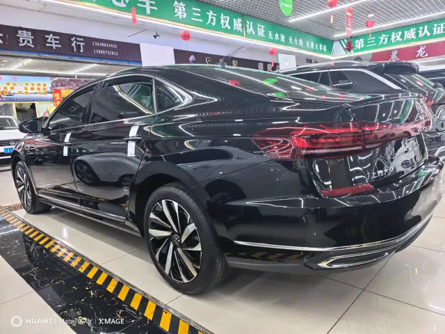 Volkswagen Passat — Фото автомобиля 8