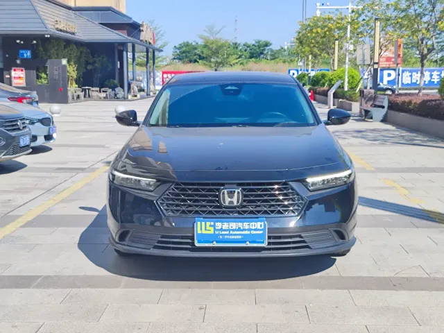 Honda Accord — Фото автомобиля 2