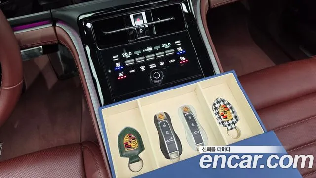 Porsche Panamera 976 — Фото автомобиля 17