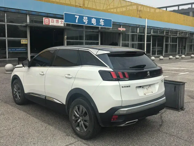 Peugeot 4008 — Фото автомобиля 5