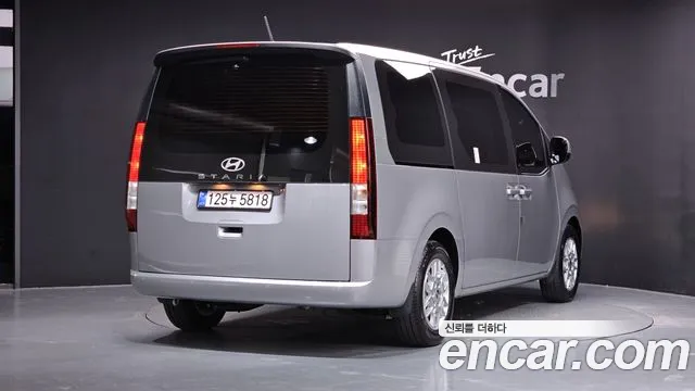 Hyundai Staria — Фото автомобиля 2