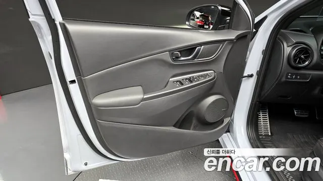 Hyundai Kona Новый Kona Бензин 2.0 2WD — Фото автомобиля 24