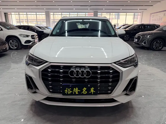 Audi Q3 — Фото автомобиля 2