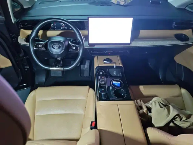 GAC Trumpchi E8 — Фото автомобиля 10