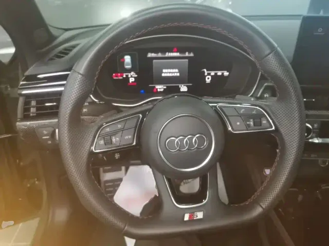Audi S4 — Фото автомобиля 10