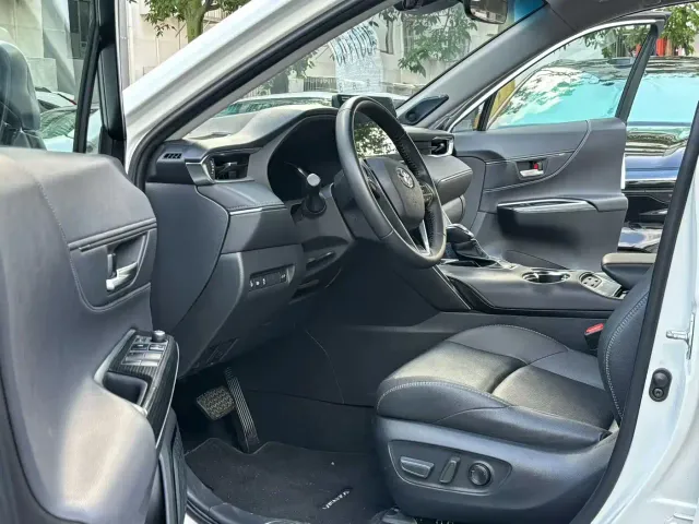 Toyota Venza — Фото автомобиля 5