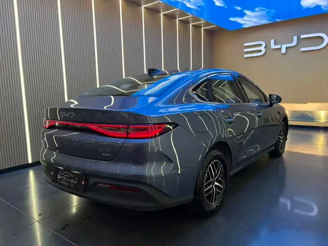 BYD Seal 05 DM-i — Фото автомобиля 14
