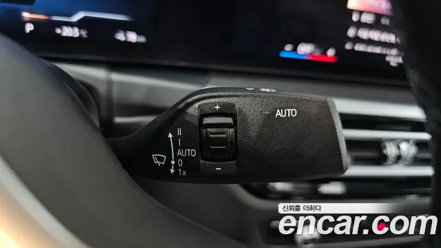 BMW i4 — Фото автомобиля 26