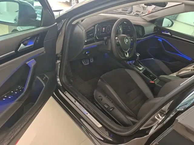 Volkswagen Sagitar — Фото автомобиля 15