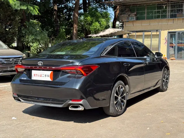 Toyota Avalon — Фото автомобиля 5