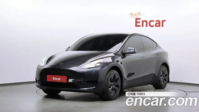 Фотография автомобиля — Tesla Model Y