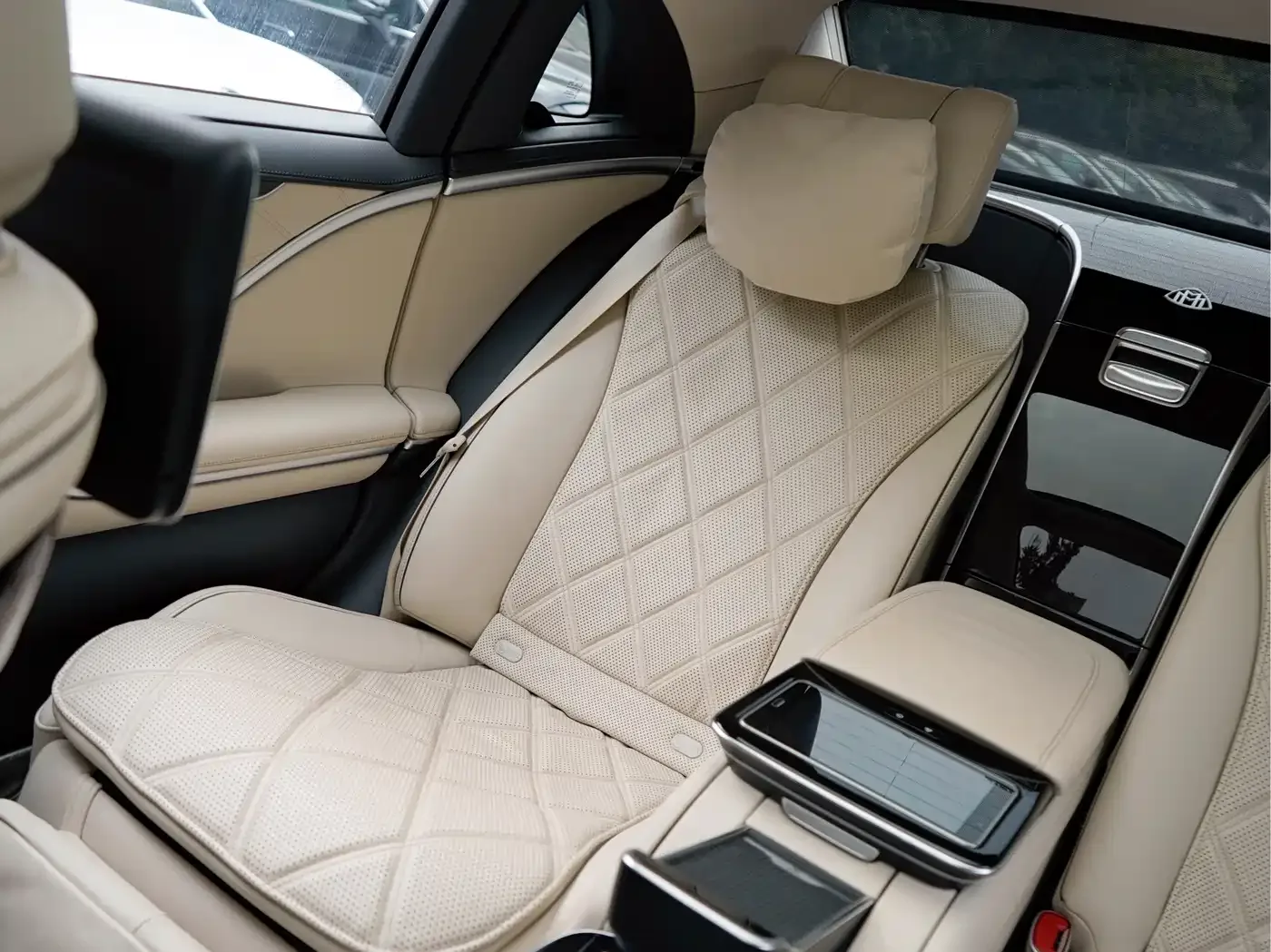Mercedes-Benz Maybach S-Class 2021 S 480 4MATIC — Фото автомобиля 23