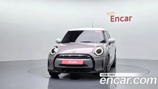 MINI Cooper — Фото автомобиля 3