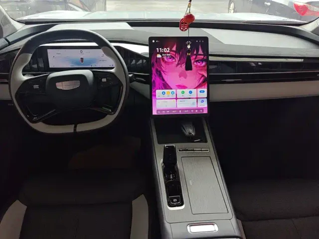 Geely Boyue L — Фото автомобиля 12