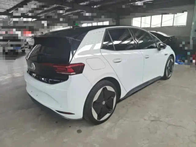 Volkswagen ID.3 — Фото автомобиля 6