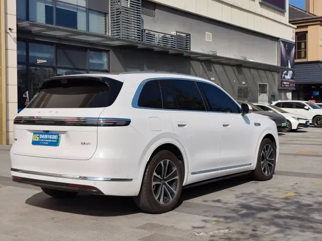 Aito M7 — Фото автомобиля 6
