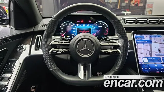 Mercedes-Benz S-Class — Фото автомобиля 13
