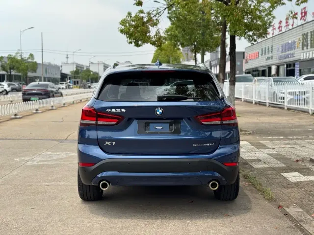 BMW X1 — Фото автомобиля 5