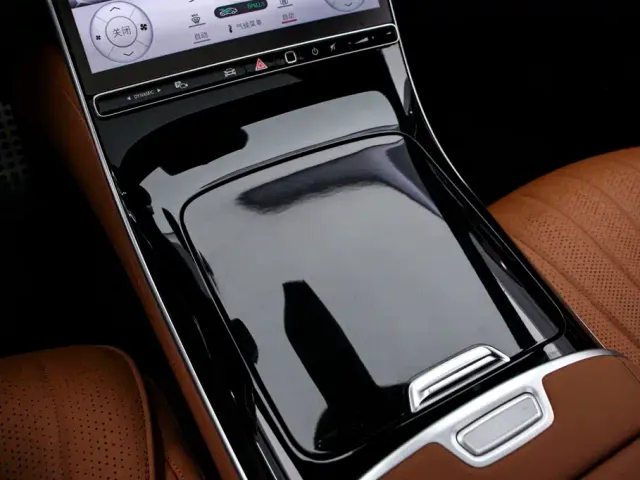 Mercedes-Benz S-Class — Фото автомобиля 10