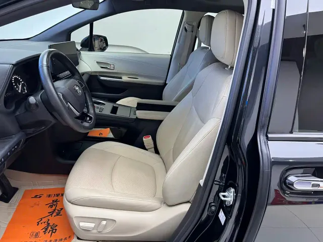 Toyota Granvia — Фото автомобиля 6