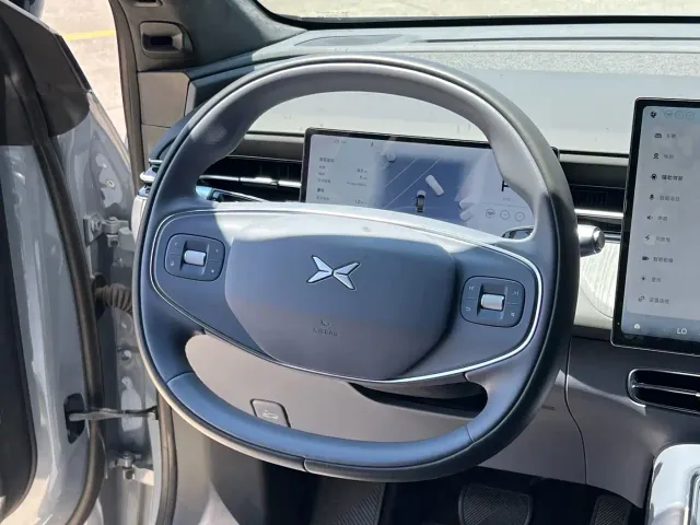 Xpeng G6 — Фото автомобиля 7