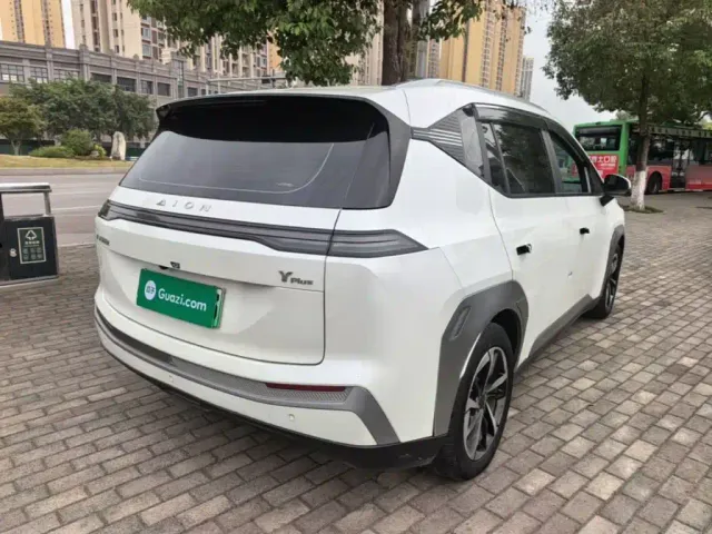 GAC Aion Y — Фото автомобиля 6