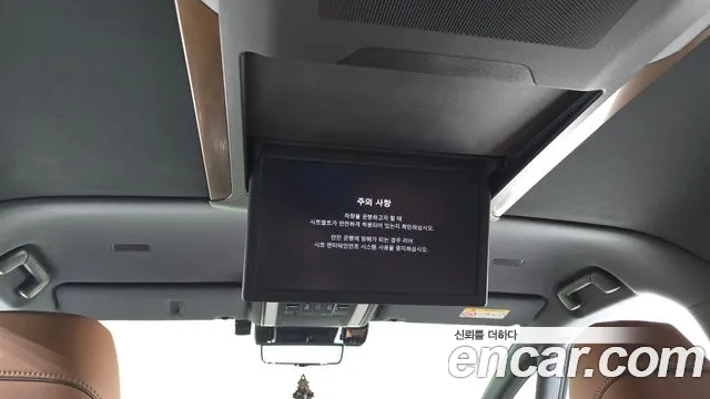 Toyota Alphard — Фото автомобиля 25