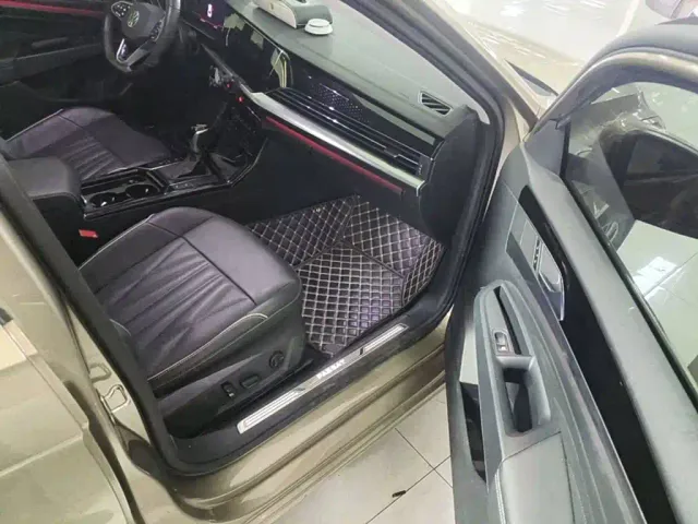 Volkswagen Passat — Фото автомобиля 10