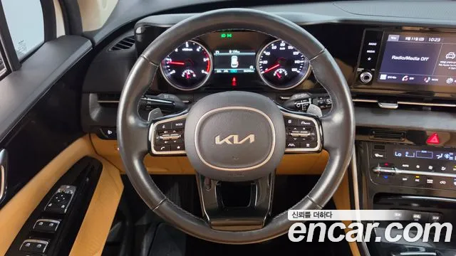 Kia Carnival Generation 4 — Фото автомобиля 18