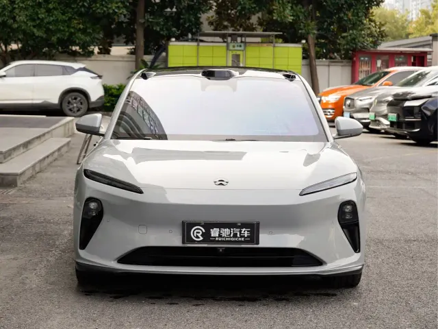 Nio ET5 Touring — Фото автомобиля 2
