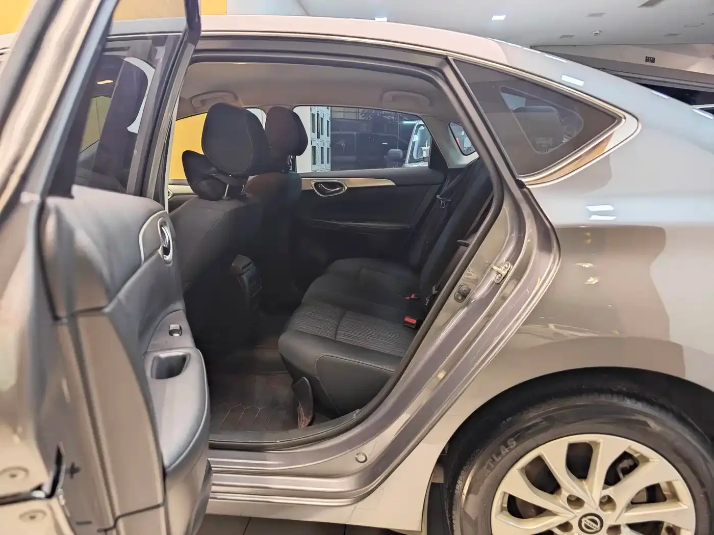 Nissan Sylphy 2022 Classic 1.6XE CVT Comfort Edition — Фото автомобиля 21